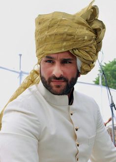 Saif Ali Khan doesn't like being called "Nawab" http://ndtv.in/13FPFu4 Wedding Kurta For Men, Groom Dress Men, Wedding Dresses Men Indian, Black Suit Wedding, Men's Ethnic Wear, Wedding Outfit Men