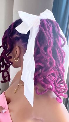 Creative Dreadlock Hairstyles, Bantu Locs, Loc Hairstyles For Women No Retwist, Barrel Roll Locs, Loc Retwist Styles For Women, Cute Loc Styles, Pink Locs, Locs Bun, Short Dreadlocks Styles