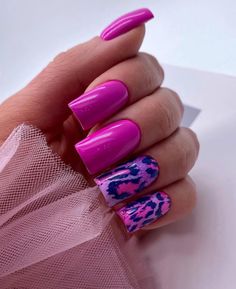 29 Summer Nails 2024: Unveil This Season's Hottest Trends! Colourful Nail Art, Nails For 2023, Colourful Nail, Winter Nail Colors, Nails Classic, Nail Acrylic, Minimalist Nail Art, Nail Colors Winter