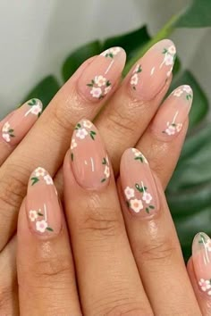 Summer Nail Square, Nails Almond Shape Black, Nails Green Dark, Simple Summer Nails Short, Dark Summer Nails, Summer Nails Dip, Summer Nails Almond Shape, Summer Nails Purple, Summer Nails Flowers