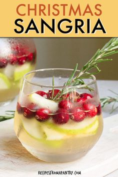 Get ready to make your holiday gatherings memorable with our easy Christmas Sangria! This white wine cocktail is packed with the merry flavors of cranberries, apple and pear, a splash of ginger beer, and star anise. It’s absolutely perfect for entertaining a crowd. Just mix up a large batch of this delicious sangria and watch as your guests enjoy each festive sip .Grab your pitchers and get ready for toasts all around! #ChristmasSangria #HolidayCheers #FestiveDrinks Cranberry Apple Sangria, Sangria Recipes Easy, Apple Sangria