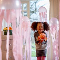 Bring one of everyone’s favourite Finding Nemo scenes to life by creating a jellyfish obstacle course at home!