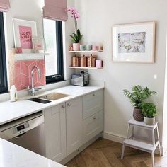 [PaidLink] 37 Home Decor Ideas Kitchen Small Tiny Spaces Tips You'll Be Impressed By #homedecorideaskitchensmalltinyspaces Square Kitchen Ideas, Small Square Kitchen Ideas, Small Square Kitchen, Small Kitchen Countertops, Tiny Kitchen Design, Square Kitchen