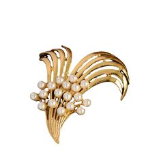 This stunning Gold Bouquet Brooch is the perfect way to show your love and appreciation. Featuring an elegant pearl brooch and intricate art deco design, this beautiful gift is ideal for both men and women, perfect for weddings, anniversaries, and beyond! Make a lasting impression and give the perfect gift today! 👌 M A T E R I A L • 18K Gold plated over brass• Faux pearls• This product is hypoallergenic (nickel free) and tarnish resistant 📏 S I Z E • Length: 6.6 cm (2.6 inch)• Width: 6.2 cm (2 Elegant Brooch Pins For Vintage Events, Elegant Vintage Brooch Pins, Elegant Brooches For Vintage Events, Elegant Pearl Brooches For Formal Occasions, Elegant Pearl Brooches For Evening, Elegant Gold Pins, Elegant Evening Pearl Brooches, Elegant Gold Wedding Pins, Gold Bouquet