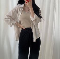 Unusual Fashion, Fashion Joggers, Cute Simple Outfits, Korean Outfits, Best Fashion, Teen Fashion Outfits, Fall Outfits Women