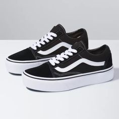 Vans Old Skool Platform (VN-0A3B3UY281) - STNDRD ATHLETIC CO. Ropa Punk Rock, Estilo Vans, Vans Platform, Old Skool Platform, Platform Vans, Tenis Vans, Vans Original, Vans Store, Dr Shoes