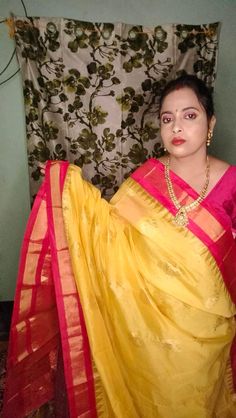 Item...Gadwal Saree Fabric .Silk Cotton Work...Weaving jari work Length...Saree 5.5 MTR Bp...80 cm Care...Normal shampoo wash For more collection click my shop link https://www.etsy.com/in-en/shop/RitaboutiqueCrafts?ref=search_shop_redirect Please favourited my shop for new update notification Gold Handloom Saree In Anarkali Style, Gold Handloom Anarkali Saree, Gold Anarkali Handloom Saree, Gold Slub Silk Saree For Navratri, Traditional Drape Yellow Saree For Celebration, Slub Silk Saree With Self Design For Puja, Puja Slub Silk Saree With Self Design, Yellow Saree With Zari Work For Celebration, Yellow Art Silk Saree For Celebrations