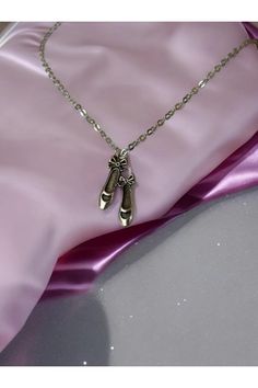 💃✨ Dance through life with our Minimal Ballerina Charm Necklace! Featuring a delicate 1.5 cm ballerina charm on a 45 cm chain, this elegant and minimalist piece adds a graceful touch to your everyday style. Perfect for ballet lovers or anyone who appreciates the beauty of movement, this necklace is as timeless as it is stylish. 🌟 At LuxoticaBoutique, we design jewelry that combines simplicity with sophistication. Each necklace is crafted with care to bring both elegance and durability, making Design Jewelry, Elegant Jewelry, Everyday Style, Everyday Fashion, Charm Necklace, Jewelry Design, Jewelry Necklaces, Accessory Gift, Charms