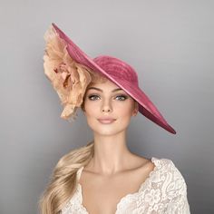 Derby Gala, Gold Fascinator, Race Day Hats, Ascot Races, Gold Hat, Red Fascinator, Royal Ascot Hats, Hat Flower, Derby Fascinator