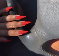 Pointy Red Acrylic Nails, Medium Stilleto Nails French Tip, Long Red Almond Acrylic Nails, Red Polish Nail Designs, Plain Stiletto Nails, Red Stiletto Nails Short, Red French Tip Stiletto Nails, Red Jelly Stiletto Nails, Stilleto Nails Red