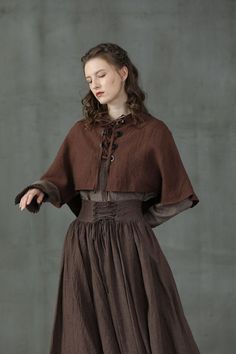 Medieval Adventurer, Northern Fashion, Faerie Grunge, Hogwarts Halloween, Cape Blouse, Wardrobe Vintage, Cape Cloak