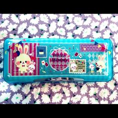 New Rare Mimmy Hard Pencil Case. Blue Glitter Vinyl With White Mimmy Rabbit Graphics. 10x1.5x4”. New Without Tags. Double Sided. Mint Condition. Purchased In Japan. Kawaii Collectible. **Rare** Vera Bradley Pencil Pouch, Pencil Cup Holder, Bunny Book, Zipper Pencil Case, Cross Pens, Pencil Organizer, Japan Kawaii, Crayon Box, Small Makeup Bag