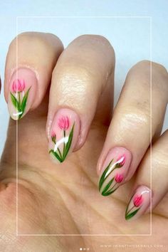 tulip nails designs Tulip Flower Nails, Tulips Nail Art, Tulips On Nails, Pink Spring Nails Design