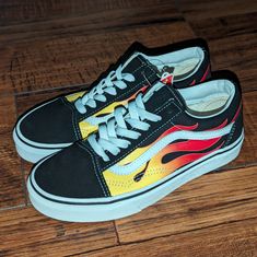 New Womens Vans Old Skool Flame Fire Black True White Sneaker Shoes Size 6. They Are Mens Size 4.5 Which Is Equivalent To A Women's Size 6. Unworn With The Original Tag Attached, Please Refer To All Of The Images. Happy Shopping! Vans #: Vn0a38g1phn Will Ship Same Or Next Day, Bundle To Receive A Discount And Only Pay 1 Shipping Price! Red Fire Vans, Vans Black Sneakers For Fall, Black Vans Sneakers For Fall, Fall Black Vans Sneakers, Vans Red, White Shoes Sneakers, Shoes Size 6, Sneaker Shoes, Vans Old Skool