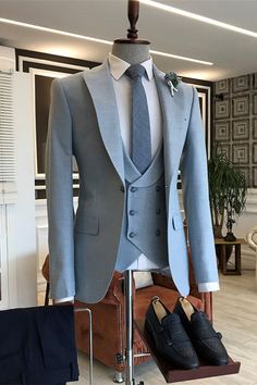 Ellis Sky Blue Peaked Lapel 3-Piece Glamorous Prom Suit Prom Mens, Suits For Men Stylish, 3 Piece Suit Men, Sky Blue Suit, Best Wedding Suits, Prom Men, Light Blue Suit, Blue Suit Men