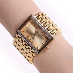 Stainless Steel Wristwatches for Women with Rectangular Dial - wnkrs Chain Watch, Gold Watches Women, Bracelet Watches Women, Watch For Women, Chain Fashion, Bracelet Cuir, Bracelet Clasps, Square Watch, Women Wrist Watch