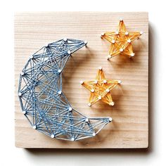 Small String Art Kit - Moon & Stars Knot Really Art Printable String Art Patterns, Diy String Art, String Art Templates, Nail String, Arts And Crafts For Teens, Art Teacher Gifts, Art Projects For Teens, Nail String Art, String Art Patterns