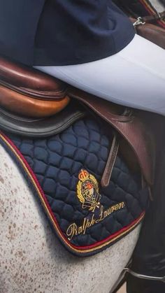 Rich Equestrian Aesthetic, Riding Photography, Money Men, Equestrian Aesthetic, Equestrian Chic, Luxurious Lifestyle, Horse Equipment, Horse Aesthetic