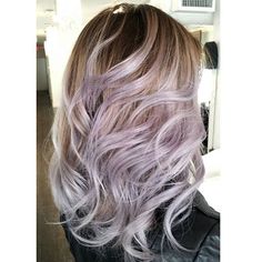 Silver Lavender Hair, Lavender Hair Ombre, College Hair, Purple Blonde, Violet Highlights, Lavender Hair Colors, Light Purple Hair, Awesome Makeup, Cool Hair