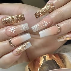 SPECIFICATIONSBrand Name: EaiserHign-concerned Chemical: NoneNumber of Pieces: COMBOOrigin: Mainland ChinaMaterial: PlasticQuantity: 24pcsApplication: FingerItem Type: False NailType: Full Nail TipsChoice: yessemi_Choice: yes Christmas Nails Acrylic, Gold Nails, Long Acrylic Nails, Cute Acrylic Nails, Holiday Nails