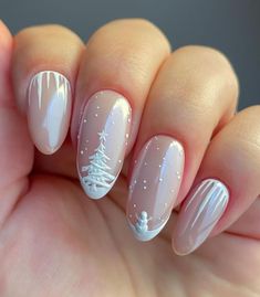 Holiday Autumn Nails, Winter Nails2024, Minimal Autumn Nails, Biab Nails Winter, Short Winter Gel Nails, Biab Christmas, Winter Biab Nails, Christmas Nails Biab, Christmas Nails 2024 Trends