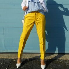 Zara Chino Fit Pants In Yellow.....Size Eu 42 Or Us 10 Or Mex 32. Soft Weave Suiting; Cotton/Polyester/Viscose. Zipper Fly With Double Hook/Bar And Interior Button Closure. Belt Loops. Slanted Front And Faux Back Welt Pockets. Slightly Tapered Cropped Legs. Split Hem At Inside Ankle. New With Tag. W Cropped Chinos, Cropped Cargo Pants, Leopard Pants, Zara Jumpsuit, Stretch Dress Pants, Zipper Pants, Black Slacks, Ponte Pants, Red Pants