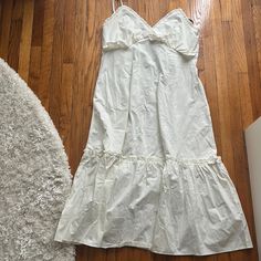 Bought This Stylist Topshop Dress For My Wedding Week And Never Wore It. It Has Adorable Ruffle Details On Top And On Bottom, Hits At About Ankle Length. Slightly Off White But Perfect For The Modern Bride. Cotton Maxi Dress With Lace Trim For Brunch, White Cotton Midi Dress With Ruffle Hem, White Cotton Midi Dress For Wedding, Sleeveless Cotton Midi Dress For Wedding, Wedding Week, Dress With Ruffles, The Modern Bride, Topshop Dresses, Modern Bride