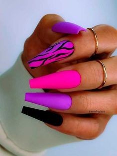 Hot Nails Trends 2024 Summer, Bright Purple Nails Design, Rare Nail Designs, Country Barbie, Aesthetic Pens, Neon Acrylic Nails, Neon Summer, Chanel Nails