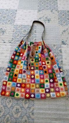 Crochet Bag Closure, Left Handed Crochet, Crochet Leaf Patterns, Fall Crochet Patterns, Free Crochet Bag, Granny Square Bag, Crochet Handbags Patterns, Embroidery Bags, Crochet Cushions