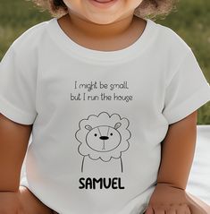 This funny cheeky Baby & Toddler Shirt "I might be small but I run the house" with name is the perfect personalized gift for the special little girl or boy in your life! Made with soft and comfy fabric, this baby tee can be customized with a name of your choice to make it truly unique. Whether you're looking for a thoughtful present for a baby shower or a birthday gift, this personalized shirt is sure to bring a smile to their face. Handmade with love, this custom name shirt is a sweet and senti Personalized Toddler Shirts, Playful Unisex T-shirt With Name Print, Playful Funny Print T-shirt For First Birthday, Playful Custom Print T-shirt For First Birthday, First Birthday Short Sleeve T-shirt With Text Print, Girl Toddler, 1st Birthday Gifts, Gift Newborn, One Year Old