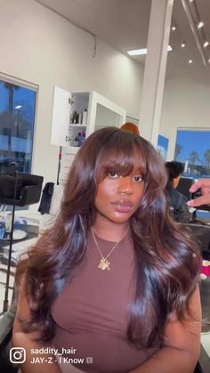 Brown Wigs With Bangs, Brown Wig With Bangs Black Women, Lace Front Wigs Bangs, Bangs With Curtain Bangs, Fringe Bangstyle Hair Black Women, Wigs With Bangs For Black Women, Layered Hair Black Women, Bang Hairstyles Black Women, Curtain Bangs Black Women