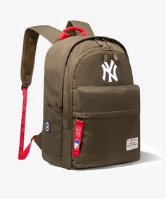 MLB New York Yankees Laptop Backpack Dark Green Urban Green Nylon Backpack, Green Nylon Urban Backpack, Functional Outdoor Backpack With Logo, Green Zipper Closure Bag For Streetwear, Green Bags For Back To School Streetwear, School Nylon Backpack With Logo, School Backpack With Logo In Nylon, Casual Nylon College Backpack, Functional Nylon College Bags