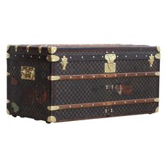 An exquisite 1880s Louis Vuitton Damier Courier Trunk, a timeless piece that exudes elegance and storied history. This rare find is a true testament to the craftsmanship and enduring quality of Louis Vuitton. **Key Features:** **Era**: 1880s **Design**: Classic Damier pattern, a signature Louis Vuitton design that predates the now-famous monogram canvas. **Hardware**: Original, high-quality brass hardware and locks, showcasing the luxury and security Louis Vuitton is known for. **Leather Trim**: Meticulously crafted leather trim, adding a touch of sophistication and durability. The trunk is perfect for use as a statement home decor item or for a collector of fine, vintage luggage. Its Damier pattern is a standout feature, representing one of the earliest and most iconic designs in luxury l Lv Side Trunk Bag, Louis Vuitton Papillon Trunk, Louis Vuitton Soft Trunk Bag, Antique Louis Vuitton Trunk, Louis Vuitton Ebene Damier, Luxury Luggage, Louis Vuitton Trunk, Bag Suitcase, Vintage Luggage