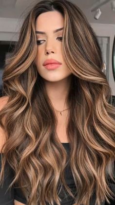 Bombshell Hair, Resep Diet, Brunette Hair With Highlights, Brunette Balayage Hair, Long Hair Color, Hair Done, Brown Hair Balayage, Balayage Brunette, Long Wavy Hair