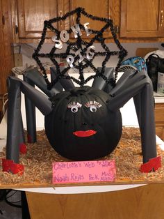 a halloween decoration made to look like a spider