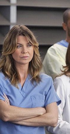 Meredith Grey Haircut, Ellen Pompeo Hairstyles, Cortes Aesthetic, Meredith Gray, Greys Cast, Grey's Anatomy Doctors, Grey Anatomy Quotes