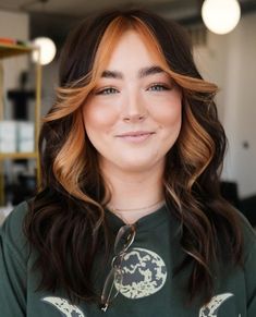 Peekaboo Hair Color Caramel, Peekaboo On Layered Hair, Caramel Color Block Hair, Peekaboo Dyed Hair For Brunettes, Curtain Bangs Peekaboo Hair, Brown Hair Copper Money Piece, Fall Hair Color For Brunettes Money Piece, Brunette Hair With Copper Money Piece, Shag With Peekaboo Color