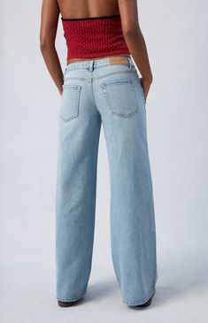 PacSun keeps you looking good all season long in the new Casey Light Indigo Ripped Low Rise Baggy Jeans. These iconic jeans sit low on the waist for a trendy update and feature wide-leg openings that offer a comfortable baggy fit. They get finished with sustainably sourced cotton for an eco-friendly upgrade and a ripped detail at the leg for added edge.


	Model is wearing a size 26
	Model measurements: 5’9” height, 34” bust, 25” waist, 37” hips


Learn more about P Low Rise Baggy Jeans, Jeans Pacsun, Looking Good, Baggy Jeans, Baggy Fits, Exclusive Collection, Model Measurements, Pacsun, Low Rise