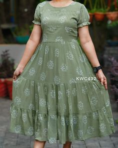 Step Frock For Women, Butta Hands For Long Frocks, Frock Hand Designs, Short Frocks, Gown Party Wear, Casual Frocks