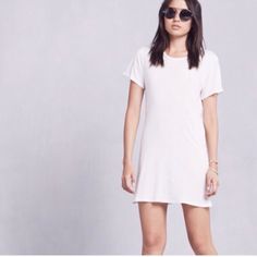 Beautiful And Soft T-Shirt Dress By Reformation Xs White T Shirt Dress, Long Tee Shirt, White Tshirt Dress, Long Tee Shirts, Plain Maxi Dress, Long Tee, Reformation Dress, Long Dress Casual, Reformation Dresses