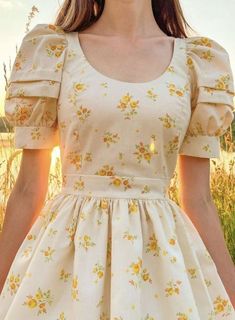 Pretty Dresses Casual, Stylish Short Dresses, Cute Dress Outfits, Sleeves Designs For Dresses, Designer Dresses Casual, Elegante Casual