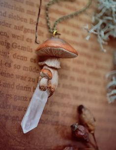 Crystal Jewelry Diy, Crystal Mushroom, Mushroom Crafts, Mushroom Jewelry, Goblin Core, Idee Cosplay, Magical Jewelry, Mushroom Art, Necklace Crystal