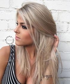 Medium Ash Blonde Hairstyle For Straight Hair