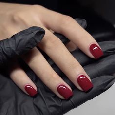 Scarlett Dreams #753 Wine Nails, Band Nails, Dnd Gel Polish, Nail Colour, Casual Nails, Classic Nails, Nail Colours, Gel Nail Colors, Burgundy Nails