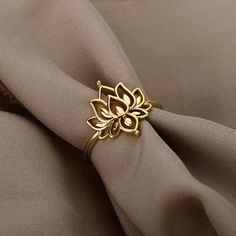 Rings-Lotus Rings For Women Vintage Gothic Stainless Steel Flora Gold Silver Color Couple Ring Wedding Band Aesthetic Jewelry Model Number:1005002383092023 Lotus Flower Ring, Lotus Ring, Gold Rings Fashion, Gold Ring Designs, Couple Ring, Gold Jewelry Simple, Gold Fashion Necklace, Stylish Rings, Gold Jewellery Design Necklaces