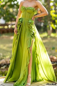 Olivia Mark - Elegant Long Sleeveless Backless Strapless Ruffle Trim Maxi Dress Dress Elegant Long, Formal Evening Wear, Backless Maxi Dress, Glamorous Party, Backless Maxi Dresses, Maxi Dress Formal, Maxi Dress Green, Prom Wedding, Long Sleeve Maxi