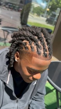 JNR Coiffure | Retwist + Barrels twists #barrels #barreltwist #4chair #4c #fypage #hair #locs #dreads #dreadlocks | Instagram Retwist Dreads Hairstyles Men, Barrel Twist Two Strand, 2 Strand Barrel Twist, Barrel Twist Into Two Strand, Retwist Styles Men, Loc Twist, Dread Barrel Twist, Half Barrel Twist Half Two Strand Locs, Dreads Barrel Twist