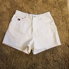 Brand New Tommy Hilfiger White Casual Shorts, White Cotton Tommy Hilfiger Bottoms, Tommy Hilfiger White Cotton Bottoms, Trendy Cotton Tommy Hilfiger Bottoms, Trendy Tommy Hilfiger Cotton Bottoms, Tommy Hilfiger White Bottoms For Spring, Vintage Denim Shorts, Tommy Hilfiger Vintage, White Jean Shorts