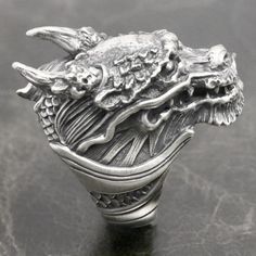 made by Dualflow ryu 竜 ring dragon made in JAPAN if you want other ring gauge please contact us. Dragon Ring, Head Ring, Dragon Jewelry, Dragon Head, Silver Dragon, Small Rings, Pricing Jewelry, Jewelry Creation, Ring Silver