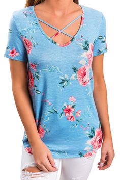 Blue Floral Stretch Crisscross Neckline Top Trendy Plus Size Fashion, Casual Summer Tops, Floral Tee, Floral Print Shorts, Plus Size Womens Clothing, V Neck Blouse, Trendy Fashion Women, Trendy Plus Size, Plus Size Tops